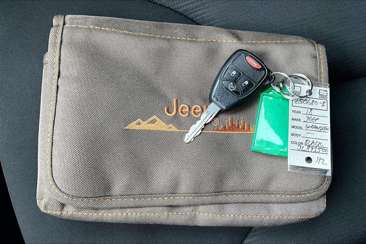 2018 Jeep Wrangler JK Unlimited Sahara | Cloth Seats | Remote Start | NAV | 4X4 Photo