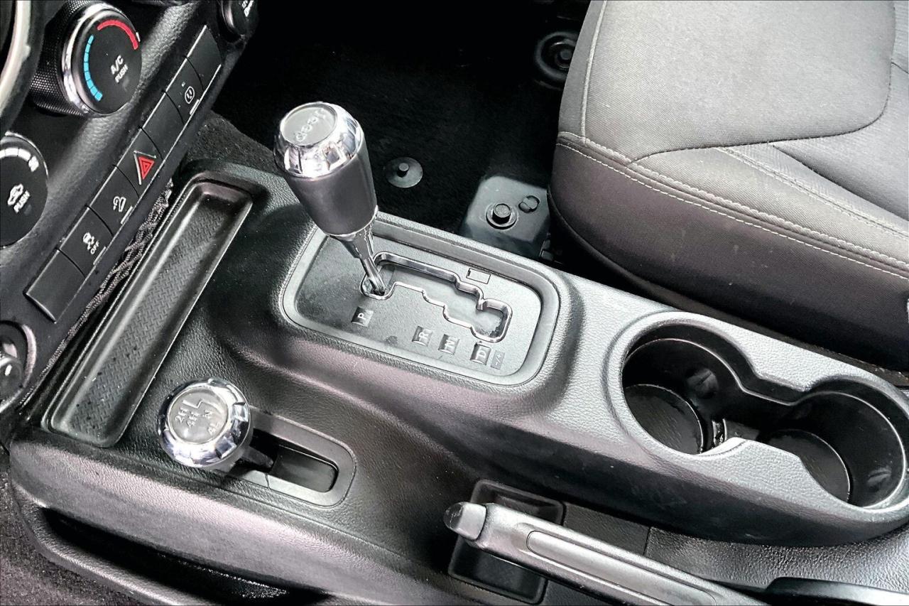 2018 Jeep Wrangler JK Unlimited Sahara | Cloth Seats | Remote Start | NAV | 4X4 Photo