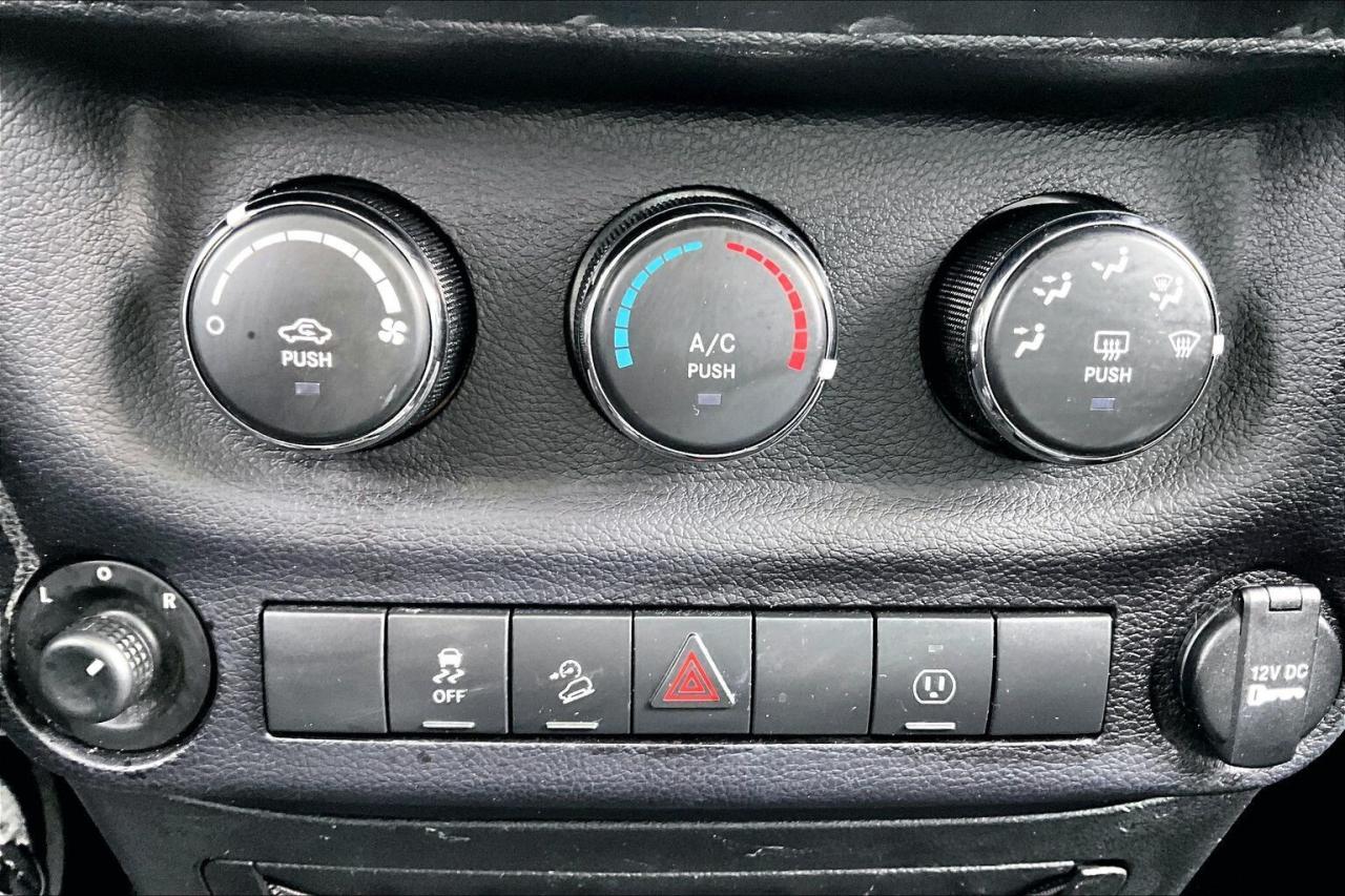 2018 Jeep Wrangler JK Unlimited Sahara | Cloth Seats | Remote Start | NAV | 4X4 Photo