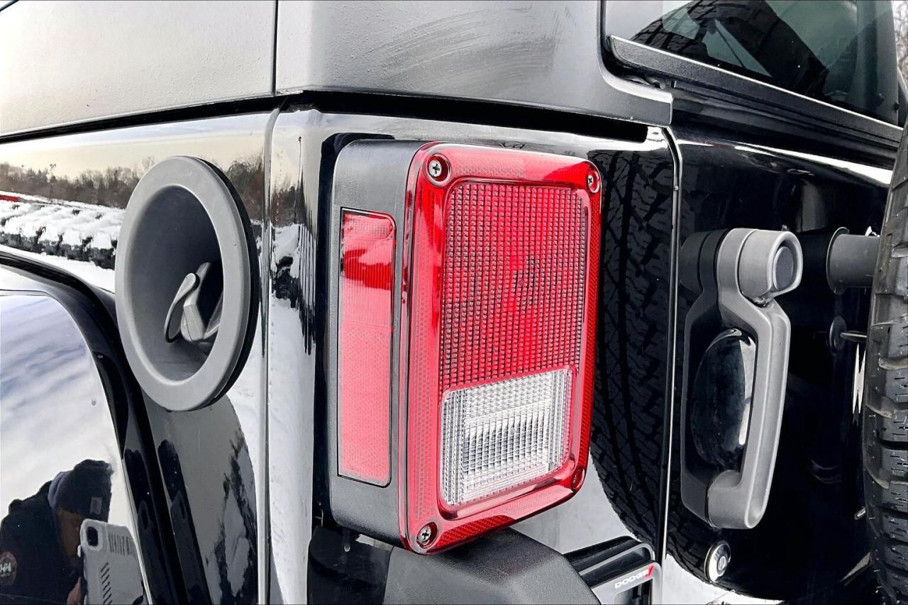 2018 Jeep Wrangler JK Unlimited Sahara | Cloth Seats | Remote Start | NAV | 4X4 Photo