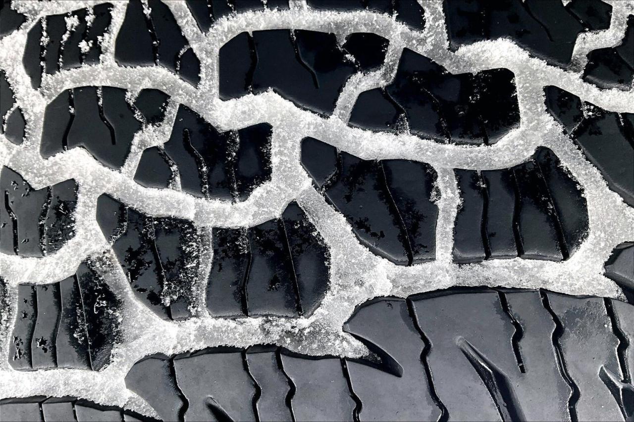 2018 Jeep Wrangler JK Unlimited Sahara | Cloth Seats | Remote Start | NAV | 4X4 Photo