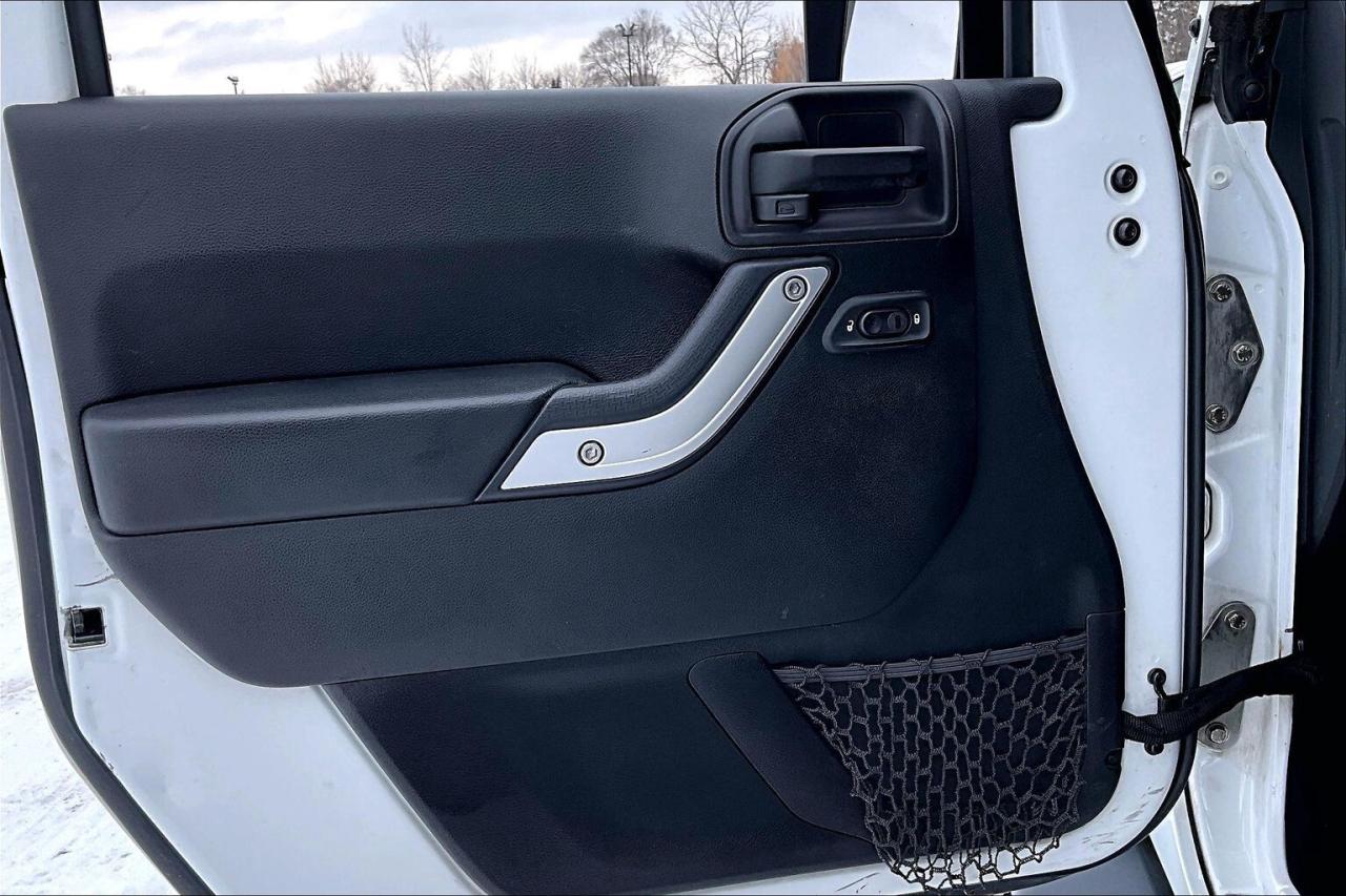 2016 Jeep Wrangler Unlimited Sahara | Heated Leather | NAV | Tow Pkg | 4X4 Photo