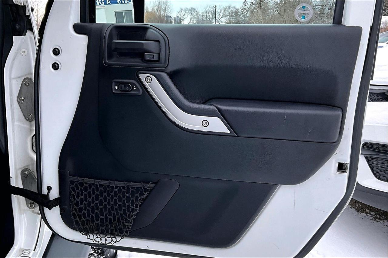 2016 Jeep Wrangler Unlimited Sahara | Heated Leather | NAV | Tow Pkg | 4X4 Photo