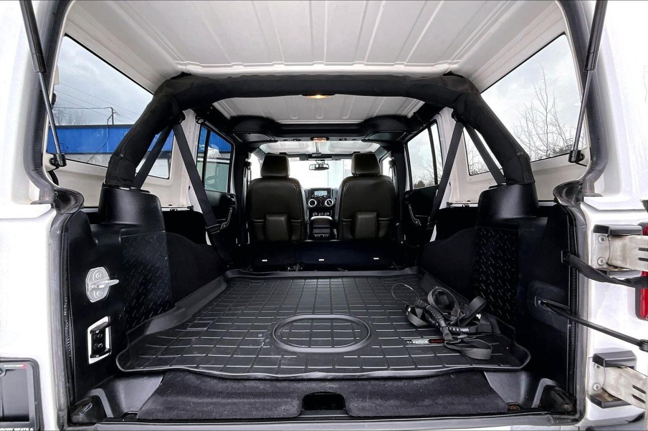 2016 Jeep Wrangler Unlimited Sahara | Heated Leather | NAV | Tow Pkg | 4X4 Photo