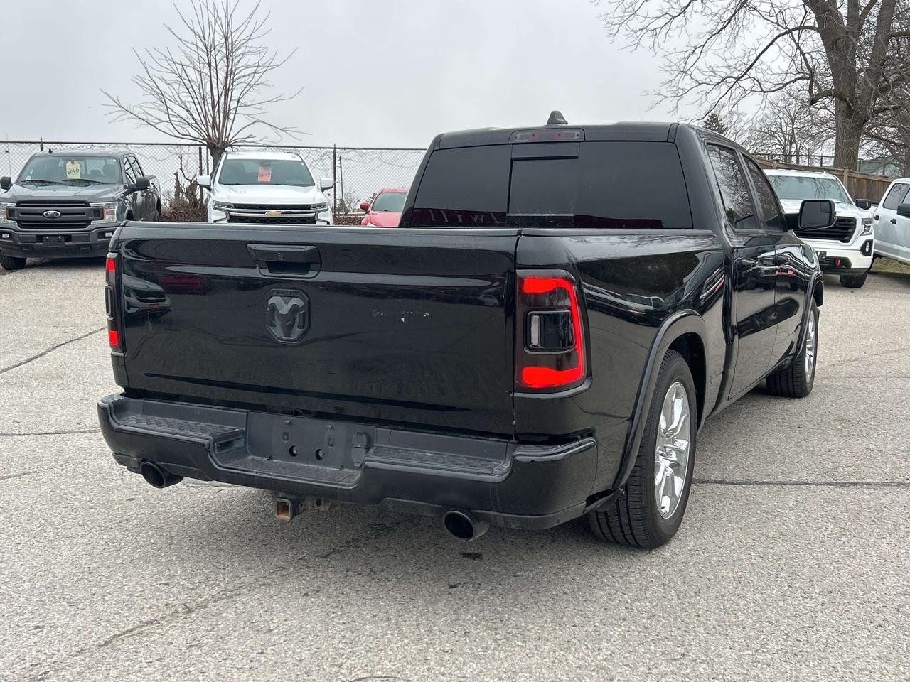 2019 RAM 1500 LARAMIE, LEATHER, PANORAMIC ROOF, REMOTE START! - Photo #6