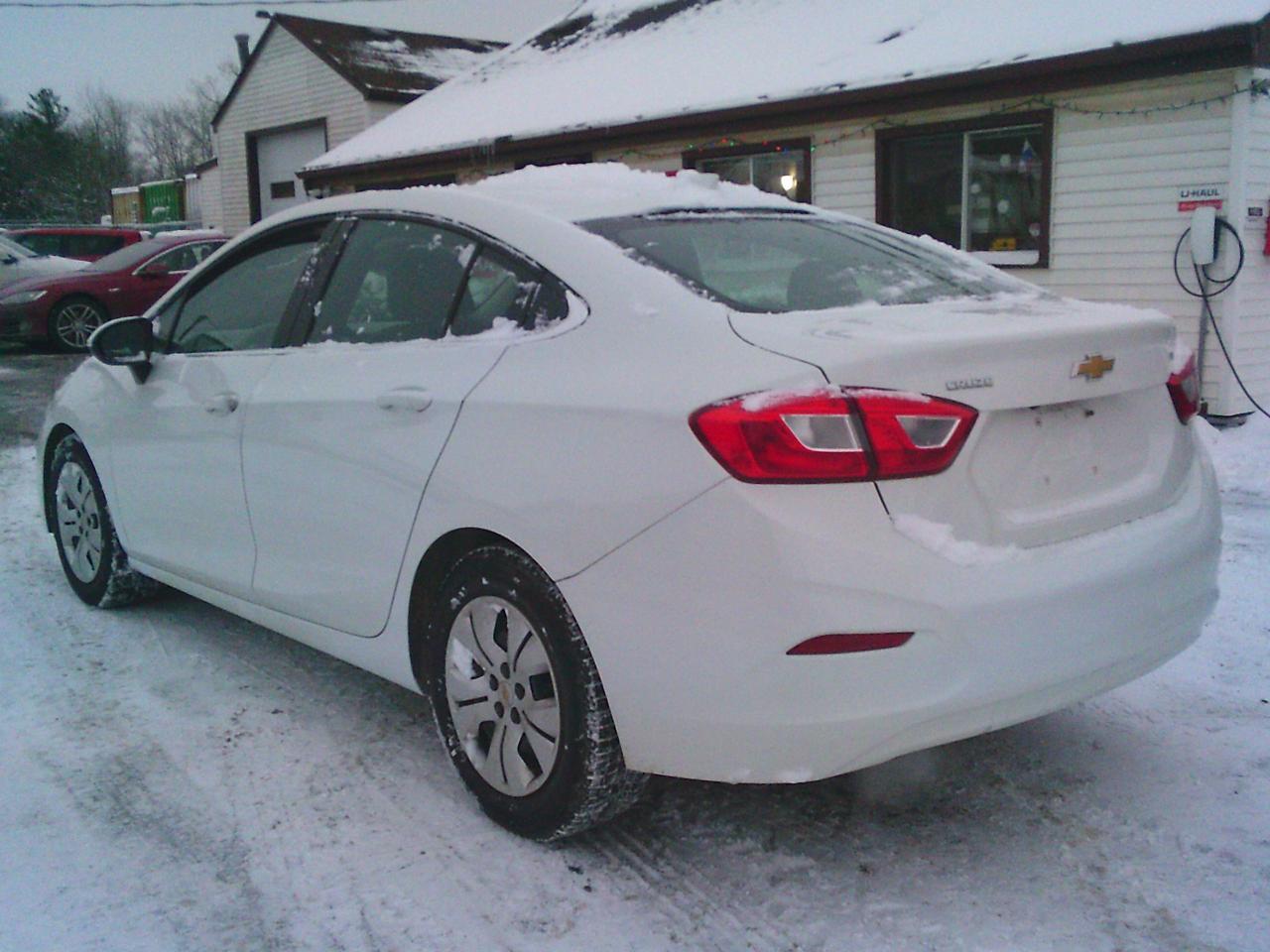 2018 Chevrolet Cruze 4dr Sdn 1.4L LT w-1SD Photo
