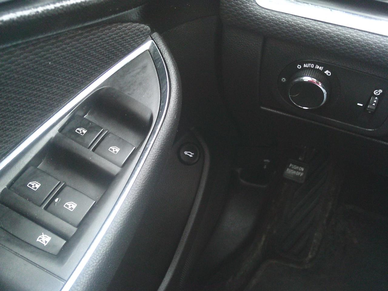 2018 Chevrolet Cruze 4dr Sdn 1.4L LT w-1SD Photo