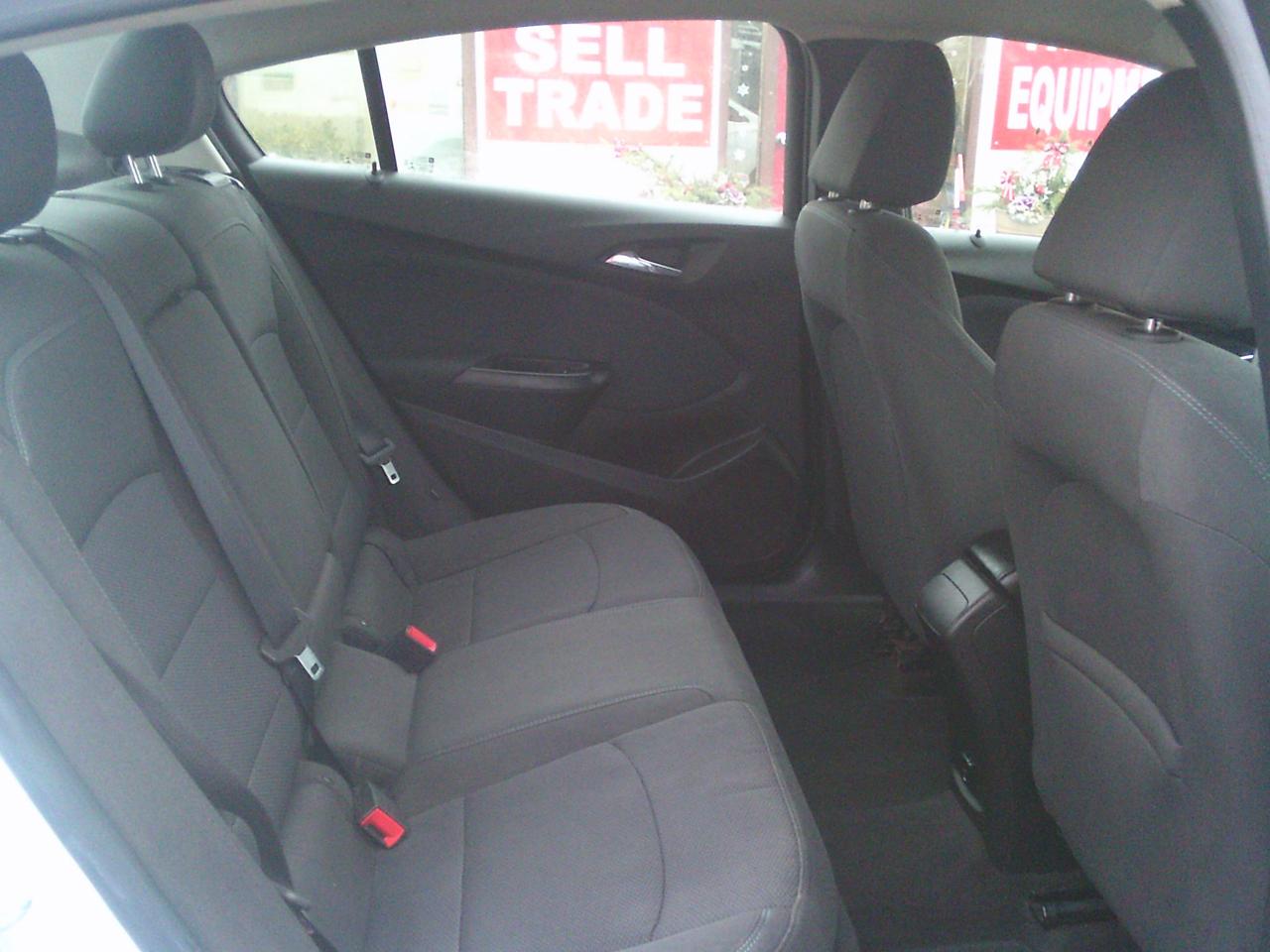 2018 Chevrolet Cruze 4dr Sdn 1.4L LT w-1SD Photo