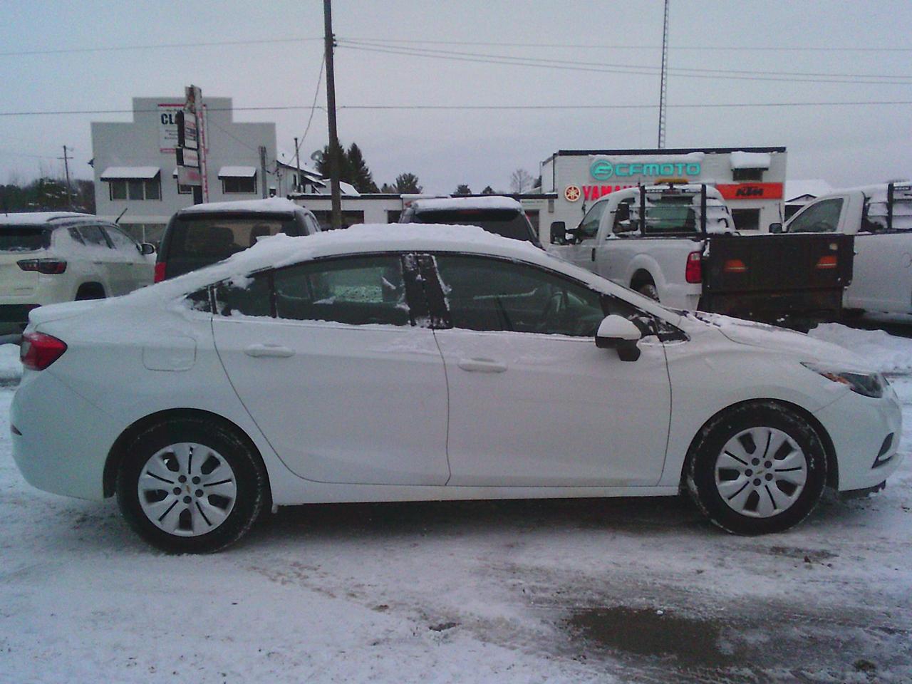 2018 Chevrolet Cruze 4dr Sdn 1.4L LT w-1SD Photo0