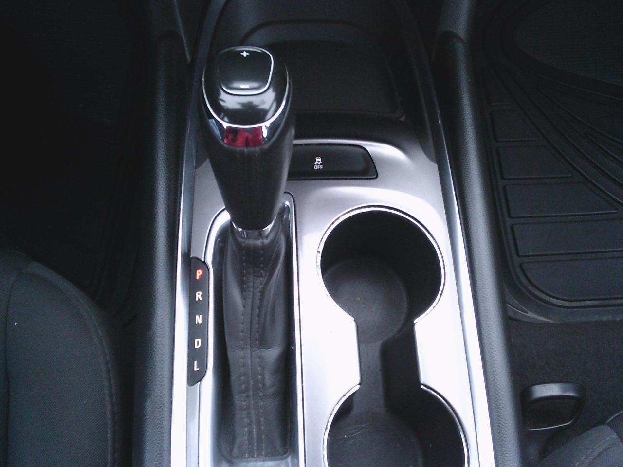 2018 Chevrolet Malibu 4dr Sdn LT w-1LT Photo