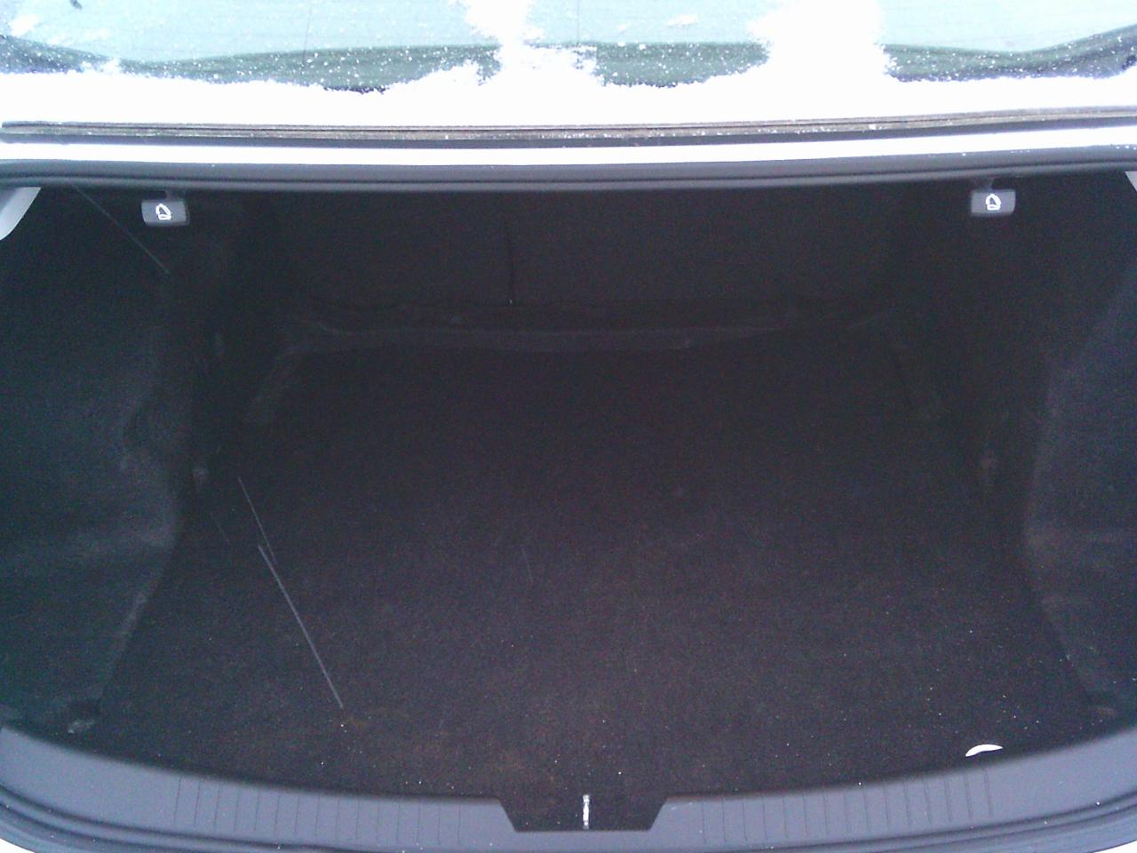 2018 Chevrolet Malibu 4dr Sdn LT w-1LT Photo