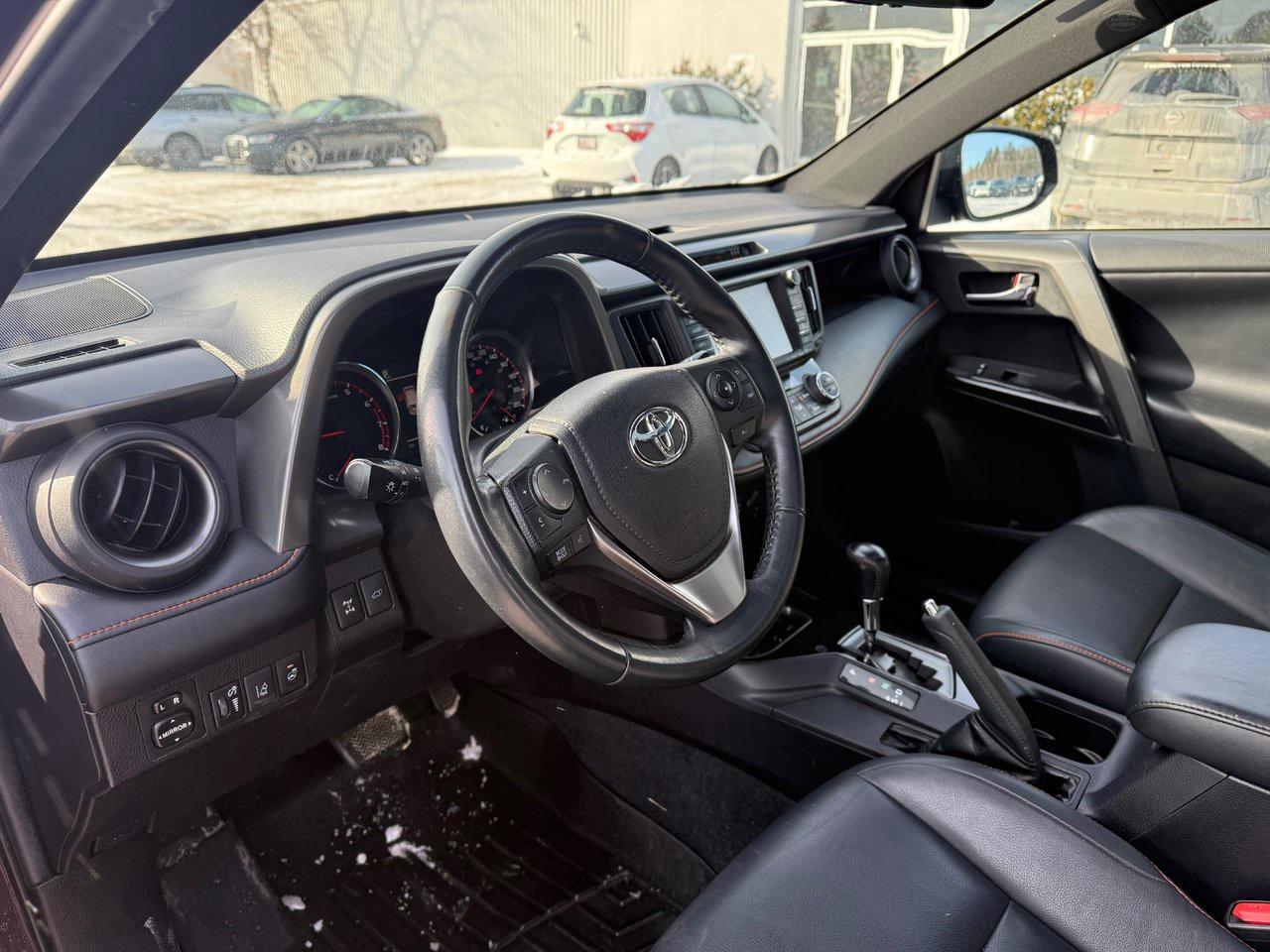 2018 Toyota RAV4 se Photo