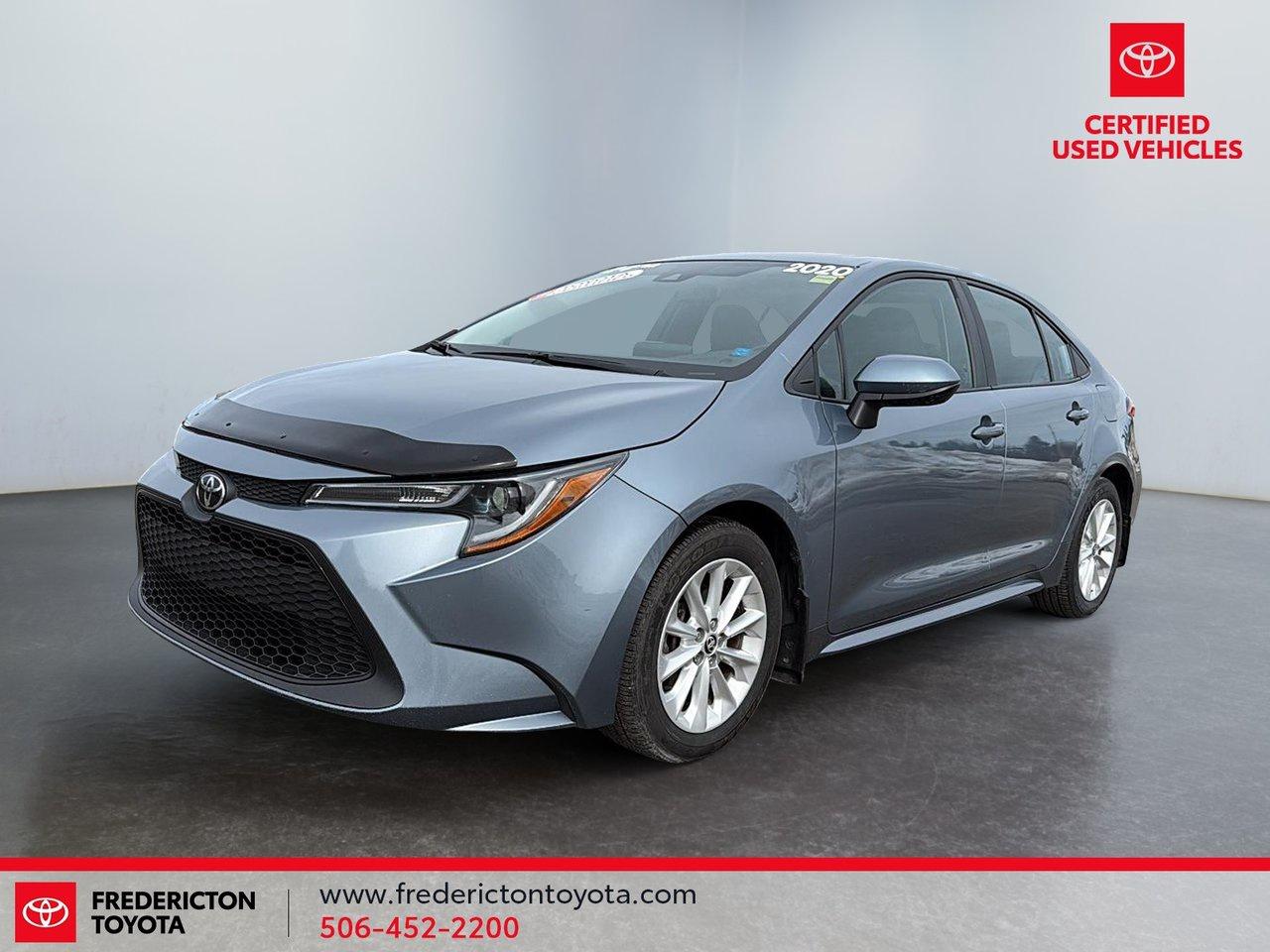 2020 Toyota Corolla LE Photo0