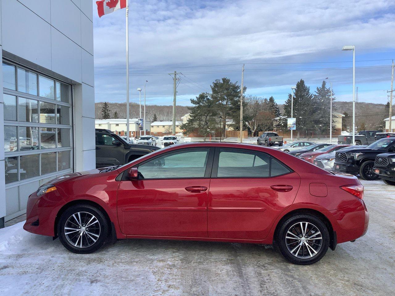 2017 Toyota Corolla LE Photo