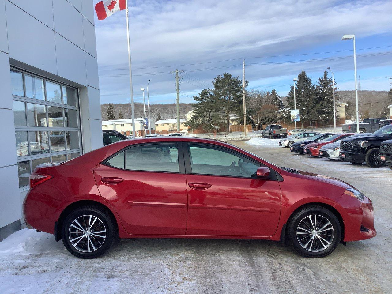 2017 Toyota Corolla LE Photo