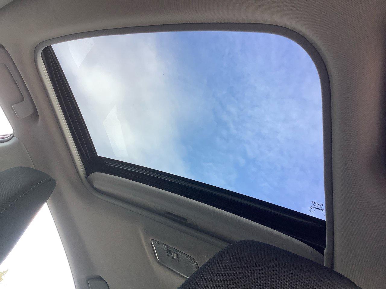 2017 Toyota Corolla LE Photo