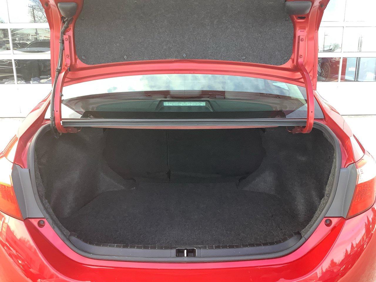 2017 Toyota Corolla LE Photo