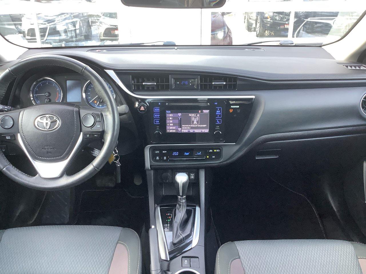 2017 Toyota Corolla LE Photo