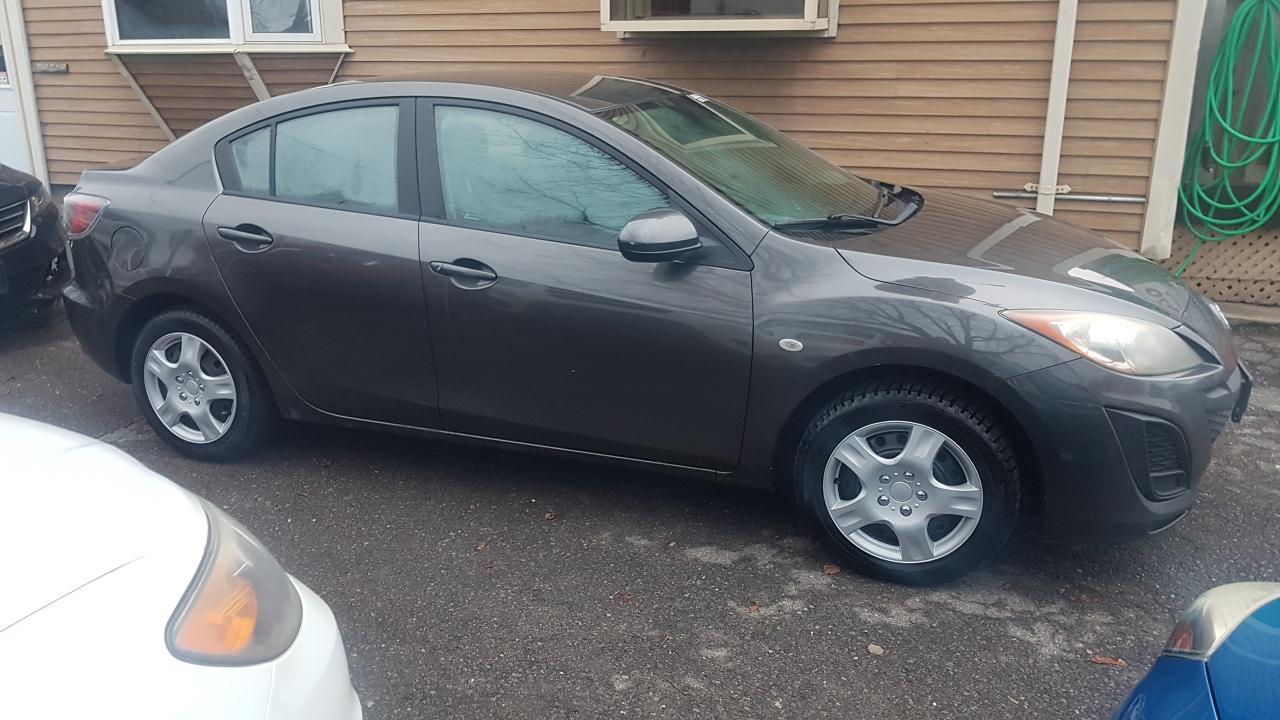 2010 Mazda MAZDA3 GX Photo2