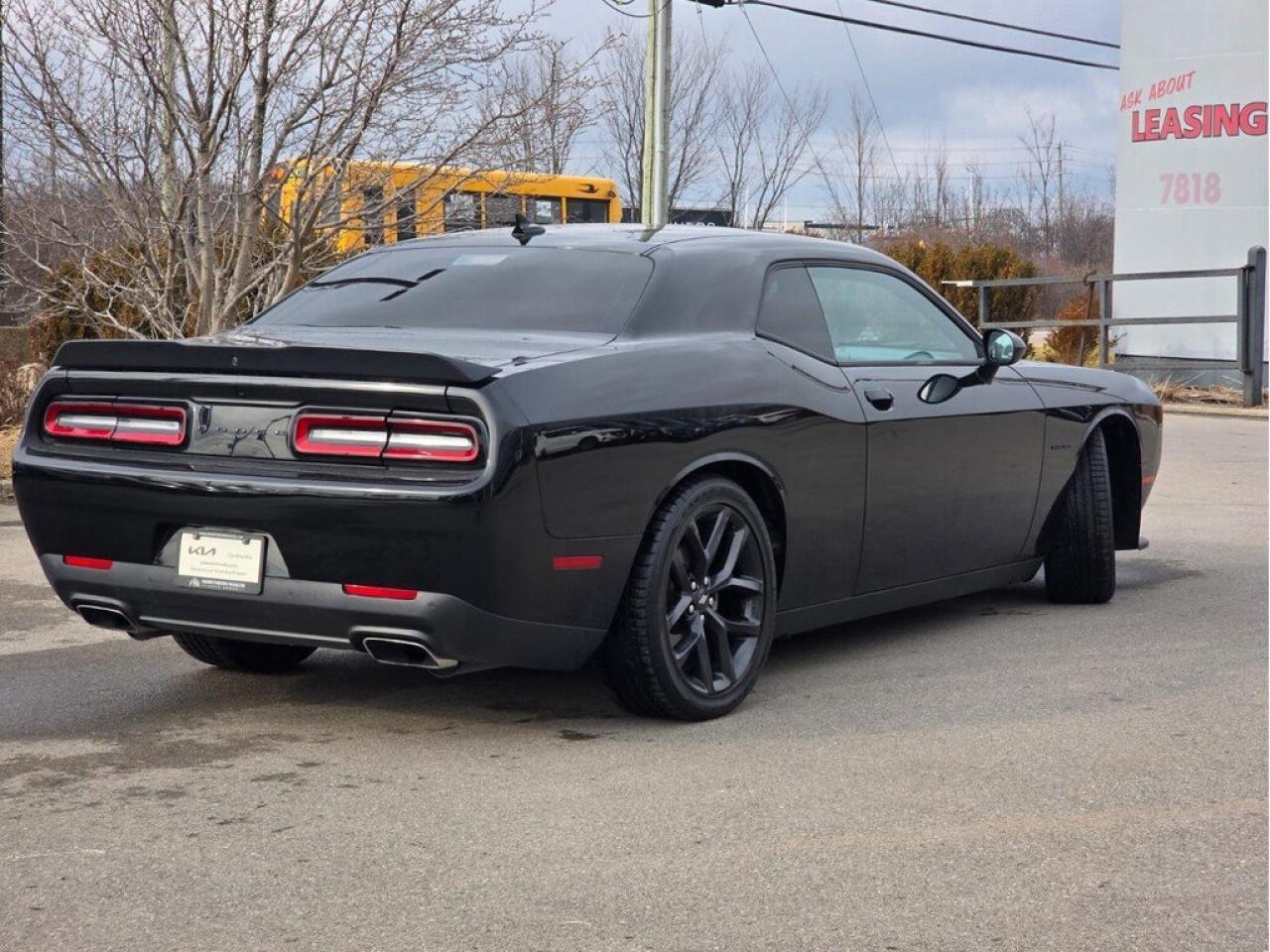 2021 Dodge Challenger R/T HEMI   Bluetooth, Heated Seats Photo2