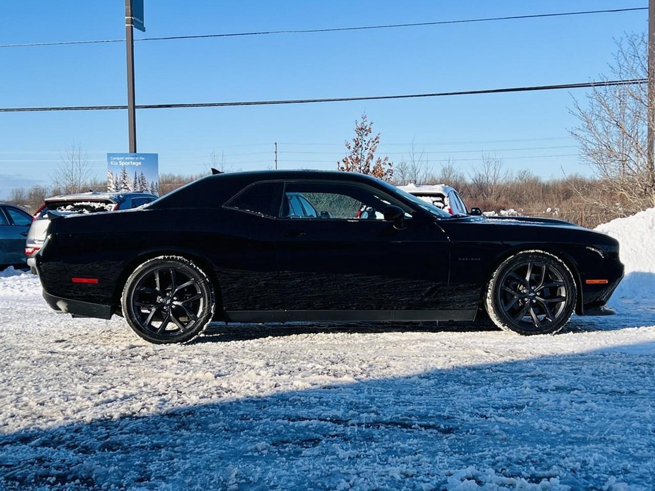 2021 Dodge Challenger R/T HEMI   Bluetooth, Heated Seats Photo3