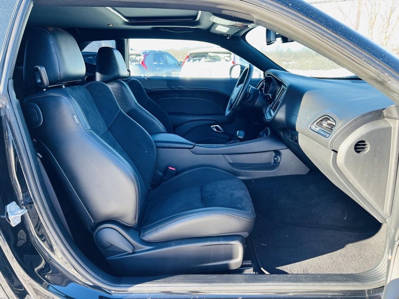 2021 Dodge Challenger R/T HEMI   Bluetooth, Heated Seats Photo