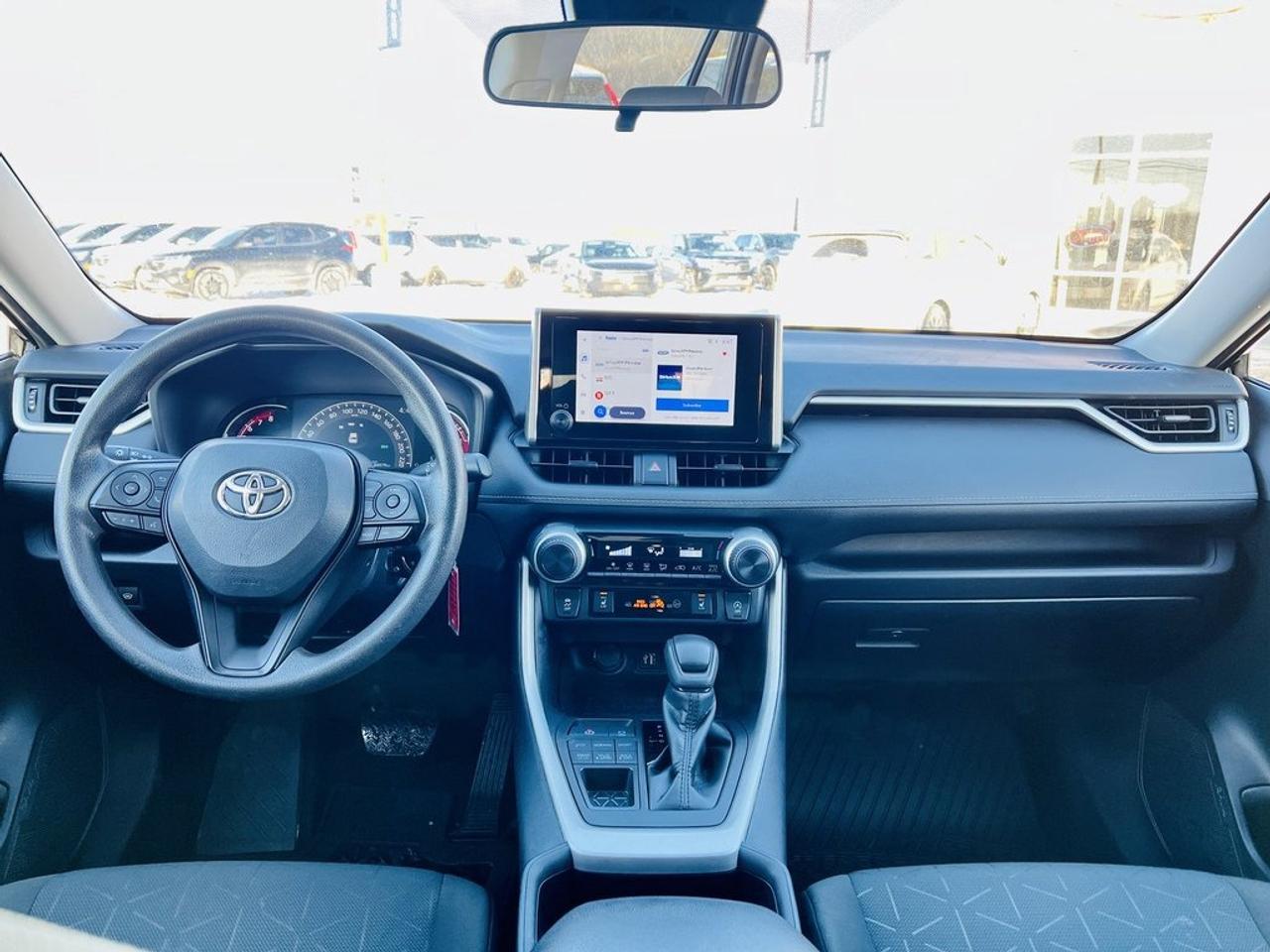 2023 Toyota RAV4 LE AWD   Clean Carfax, Reliable Photo