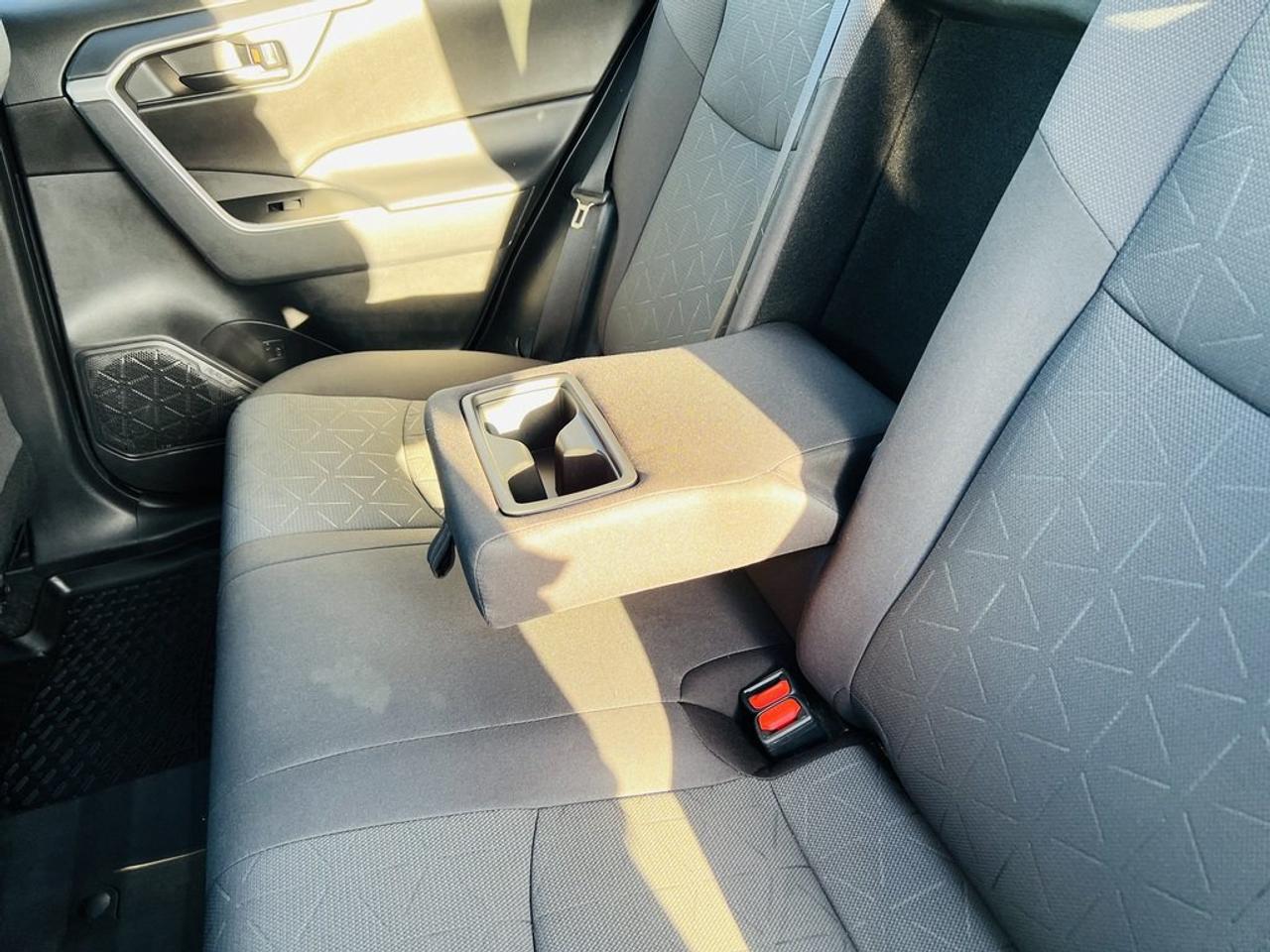 2023 Toyota RAV4 LE AWD   Clean Carfax, Reliable Photo