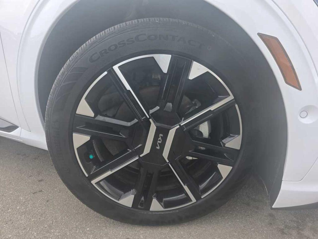 2025 Kia EV6 GT-Line AWD   Electric   Low KM   Long Range Photo