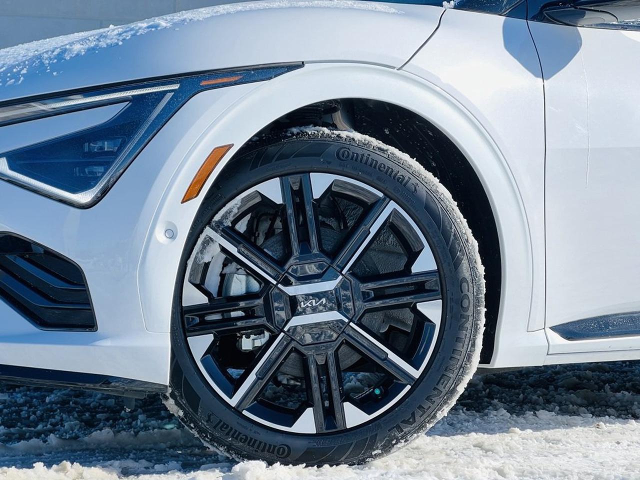 2025 Kia EV6 GT-Line AWD   Electric   Low KM   Long Range Photo