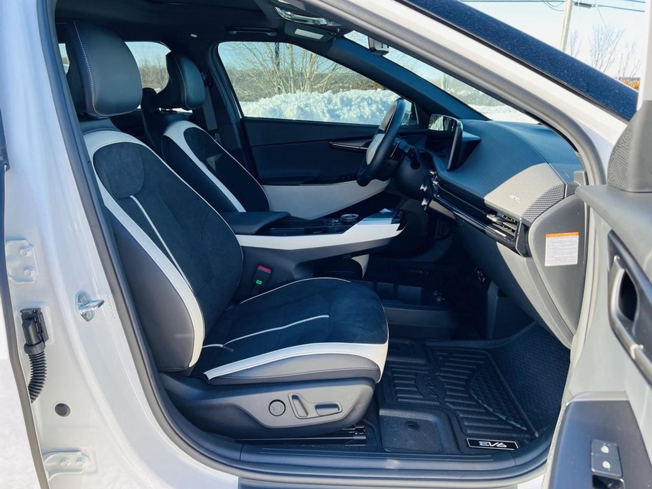 2025 Kia EV6 GT-Line AWD   Electric   Low KM   Long Range Photo