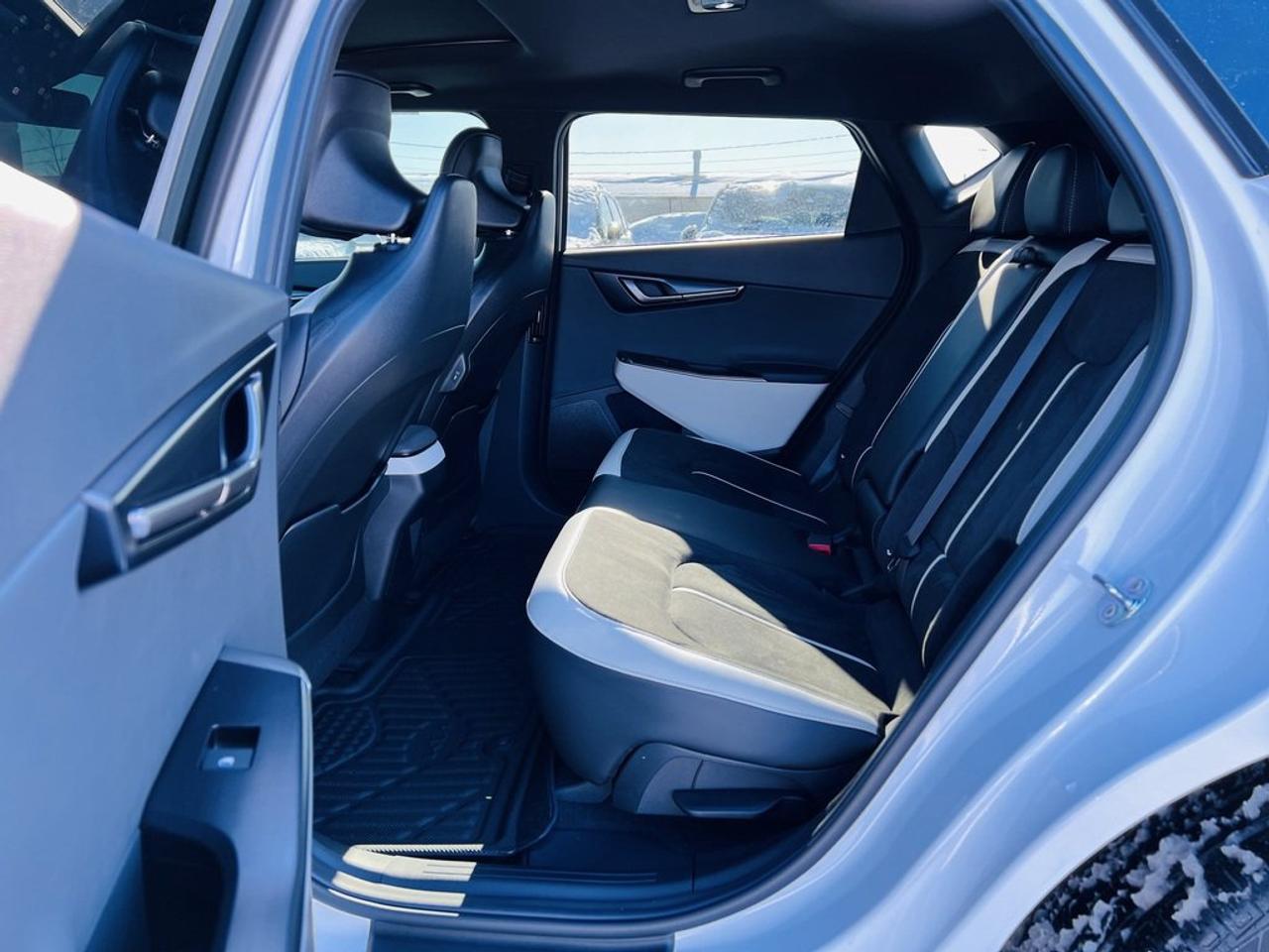 2025 Kia EV6 GT-Line AWD   Electric   Low KM   Long Range Photo