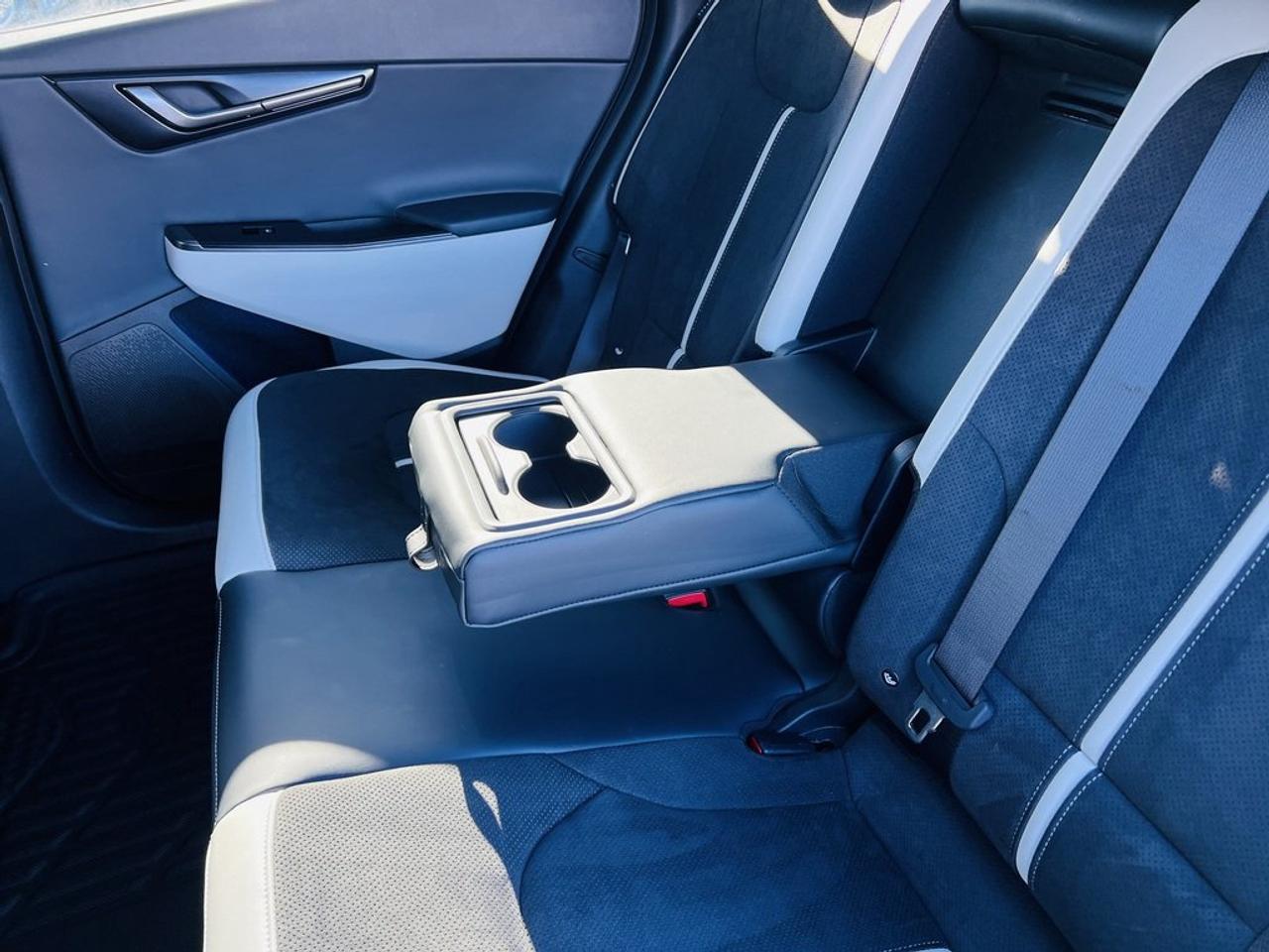 2025 Kia EV6 GT-Line AWD   Electric   Low KM   Long Range Photo