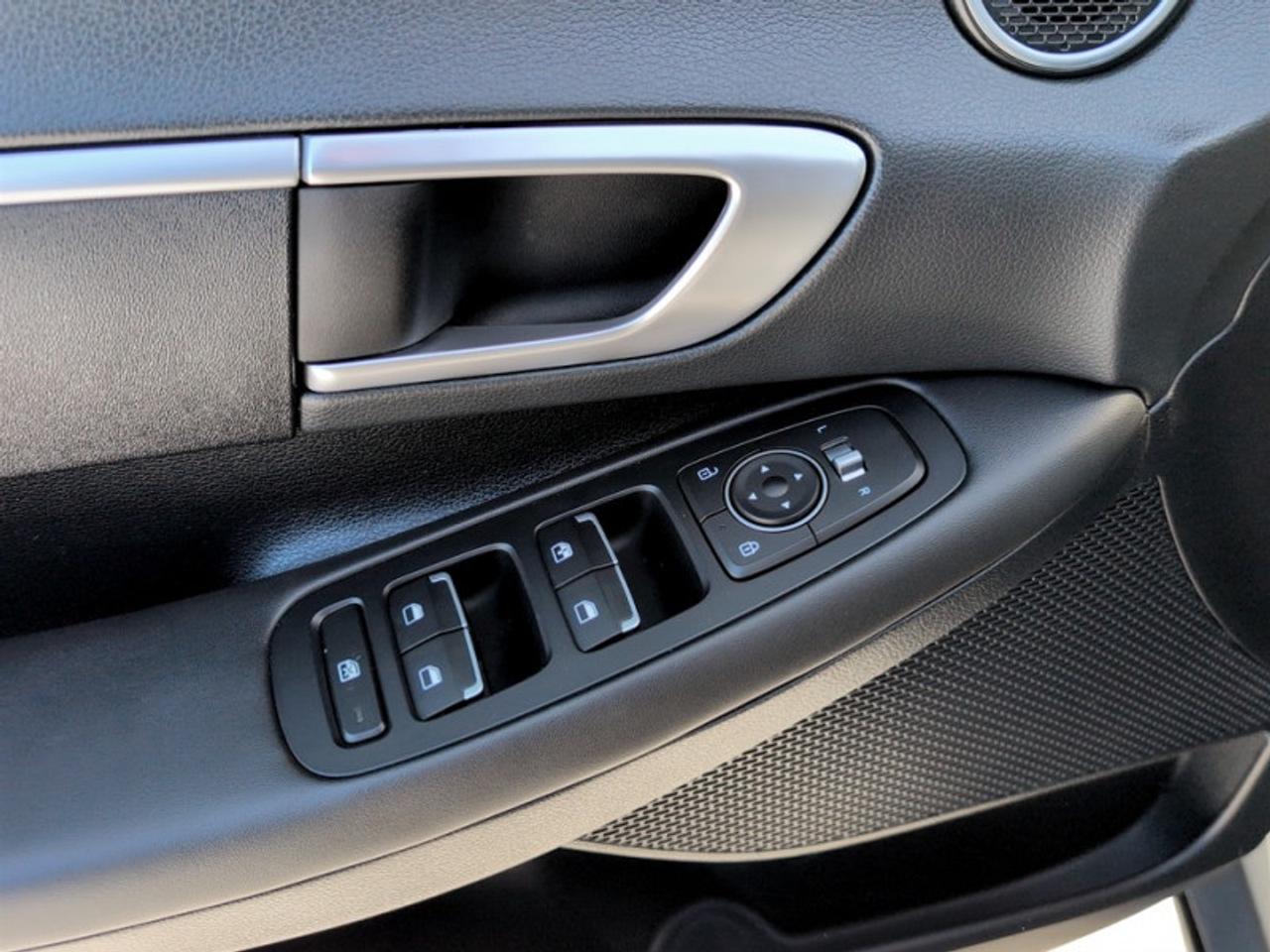 2022 Hyundai Sonata Preferred  **CLEAN CARFAX - 1 OWNER** Photo