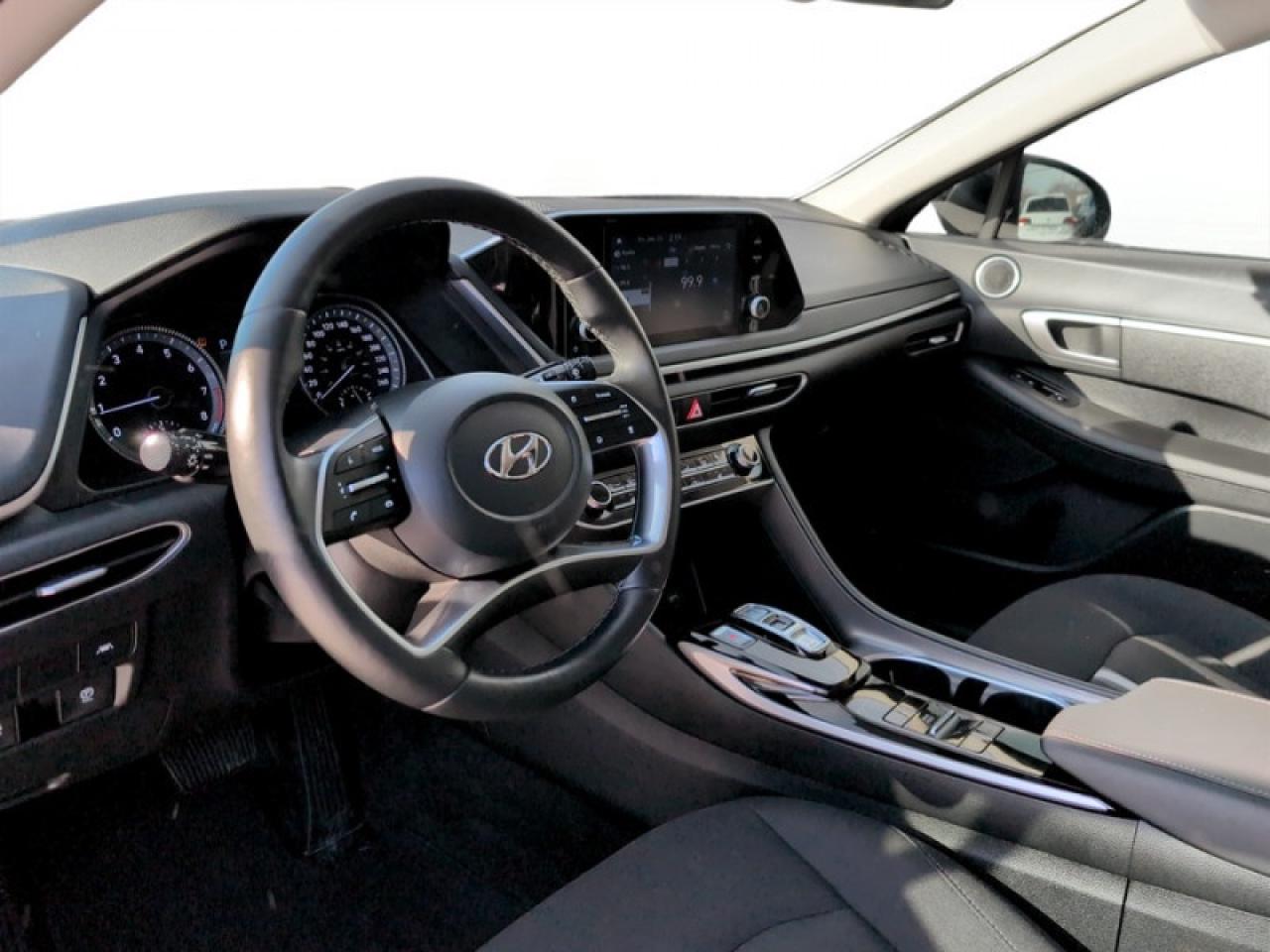 2022 Hyundai Sonata Preferred  **CLEAN CARFAX - 1 OWNER** Photo