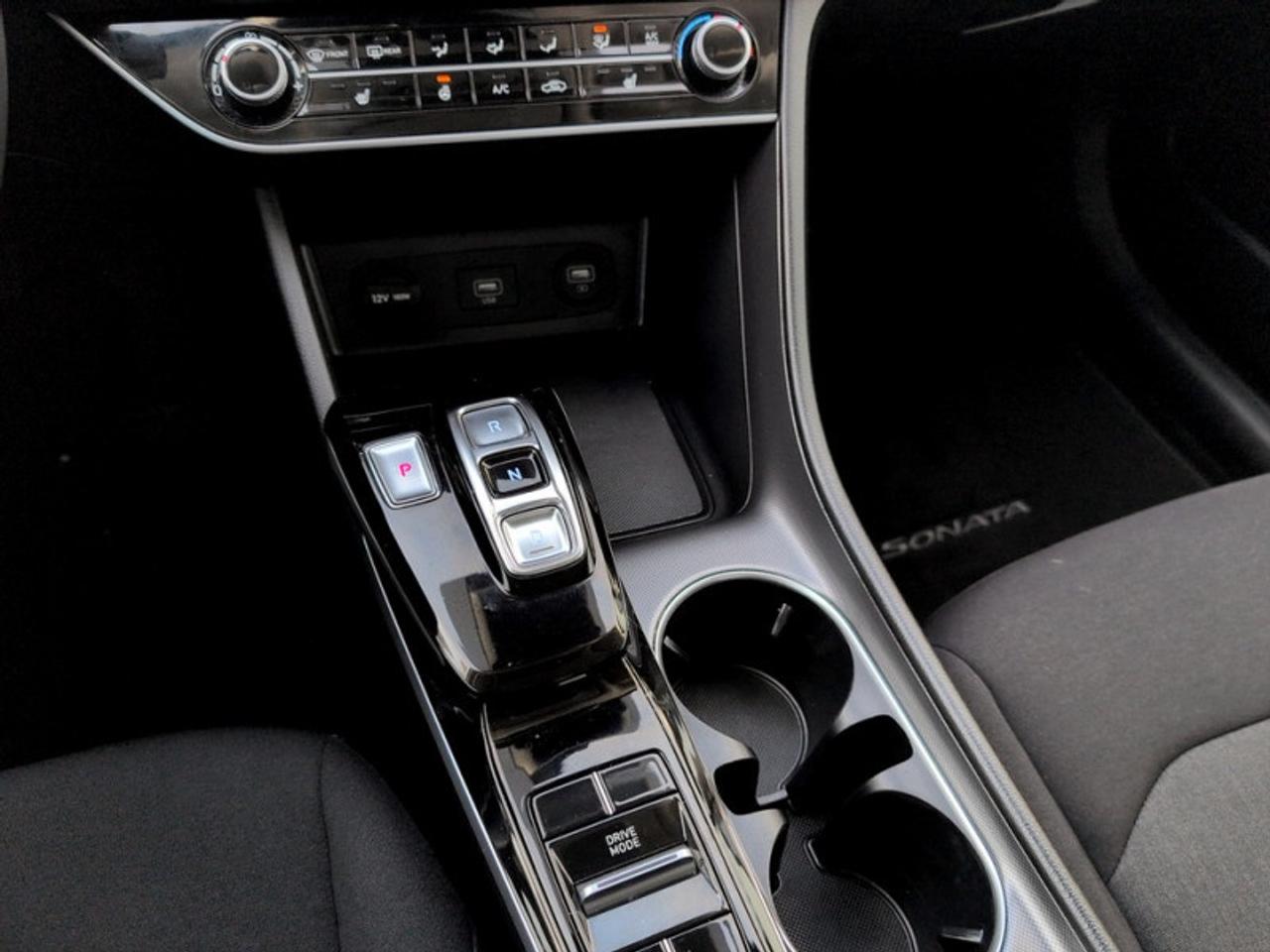 2022 Hyundai Sonata Preferred  **CLEAN CARFAX - 1 OWNER** Photo