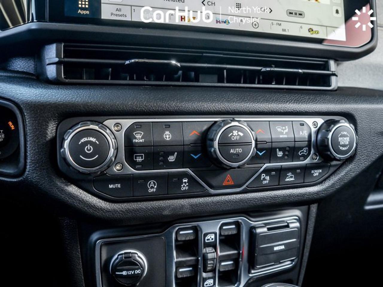 2026 Jeep Gladiator Willys 4x4 Freedom Top Convenience Group Safety Group Photo