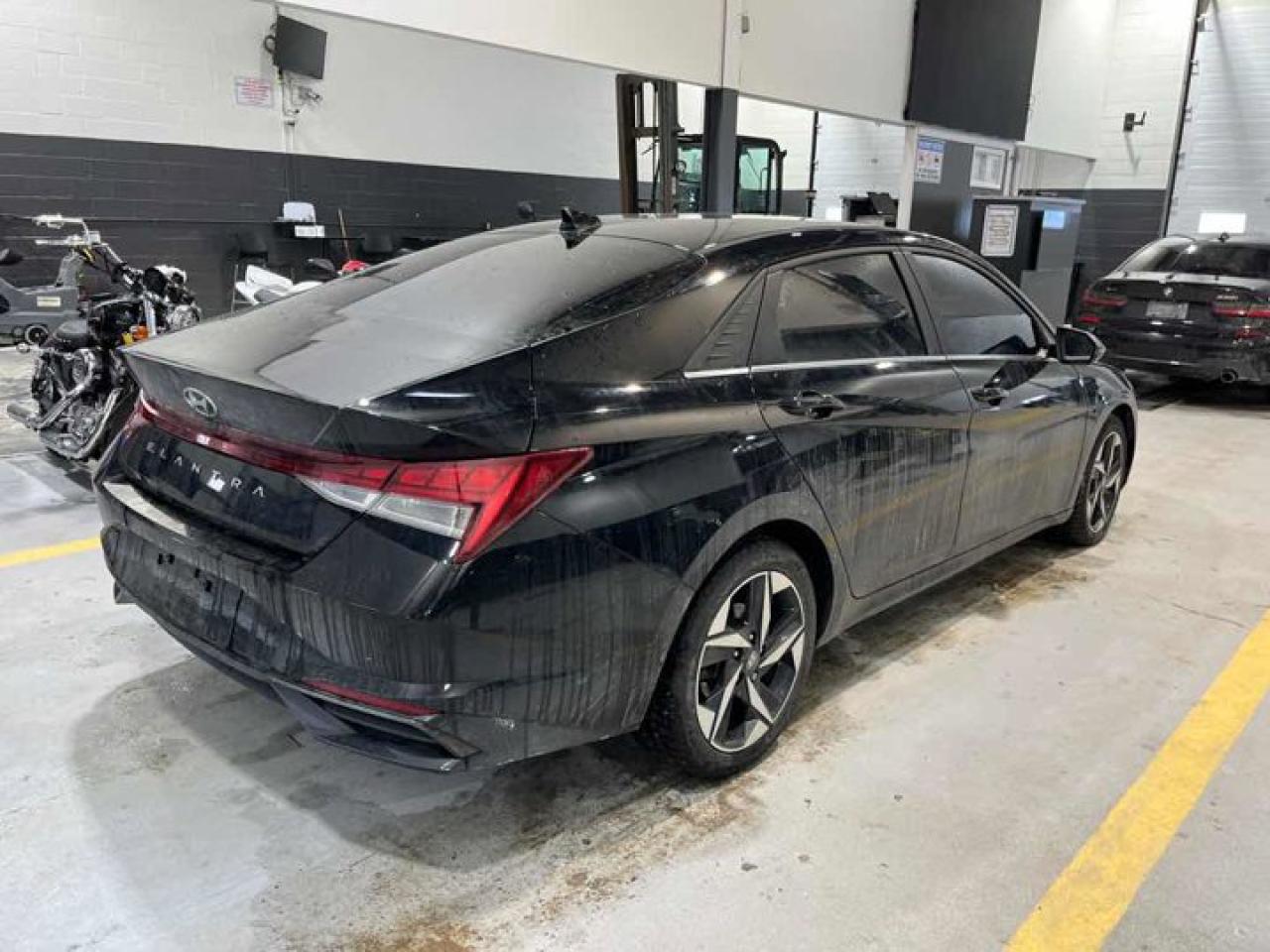 2023 Hyundai Elantra Luxury | Leather | Heated Seats + Steering | Carplay and Android Auto | BSM | Bose Audio | and More! Photo