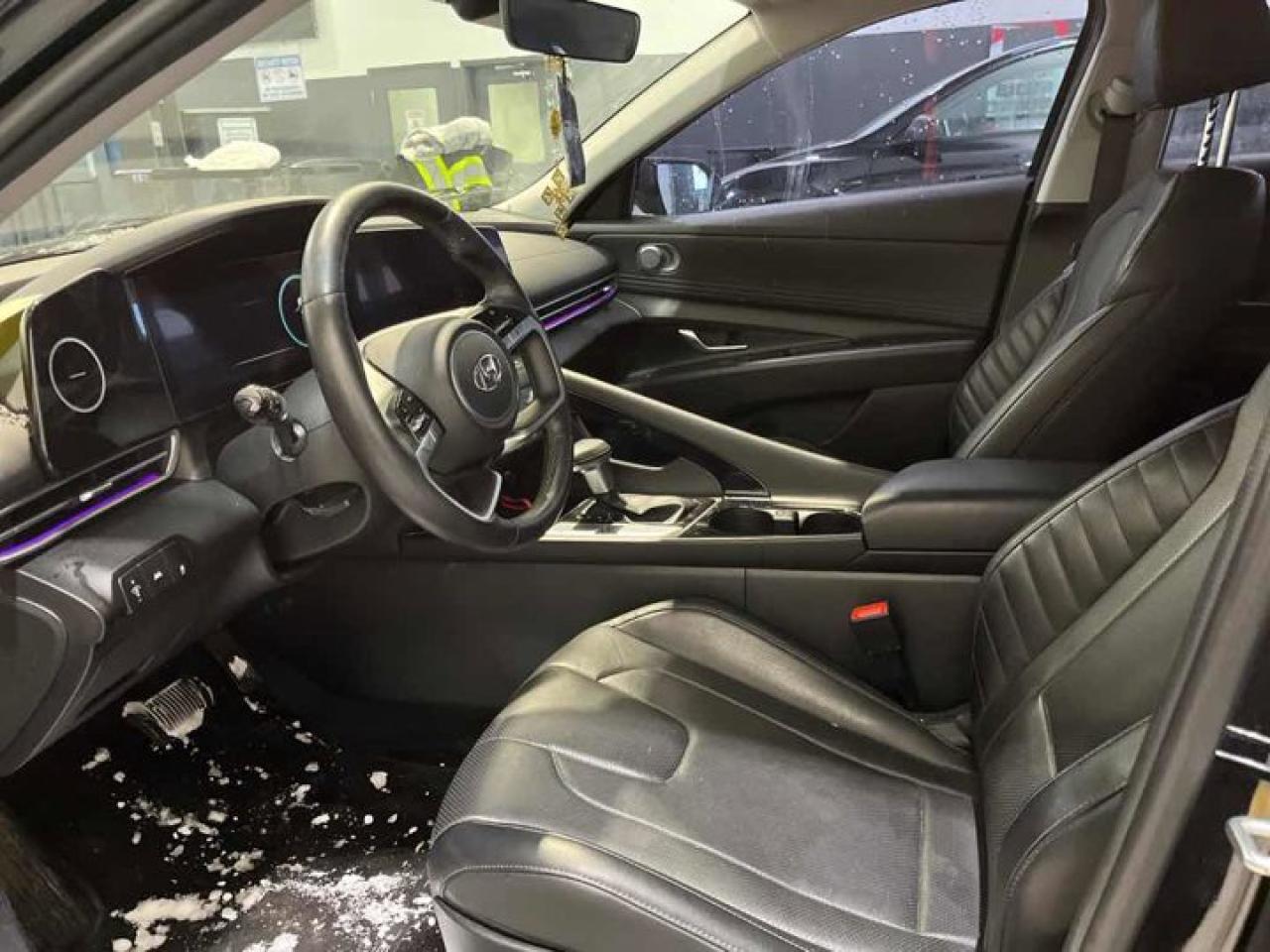 2023 Hyundai Elantra Luxury | Leather | Heated Seats + Steering | Carplay and Android Auto | BSM | Bose Audio | and More! Photo