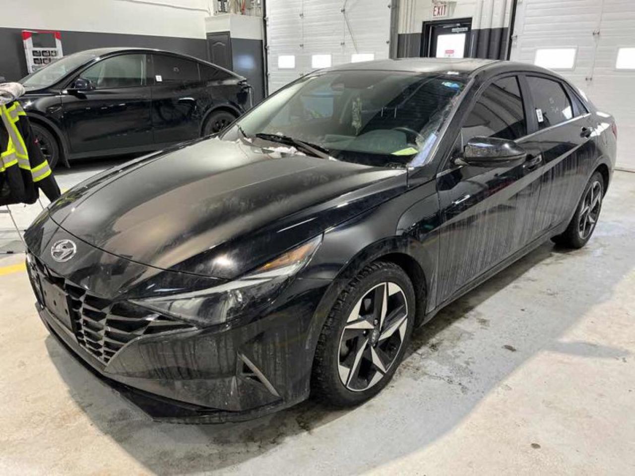 2023 Hyundai Elantra Luxury | Leather | Heated Seats + Steering | Carplay and Android Auto | BSM | Bose Audio | and More! Photo