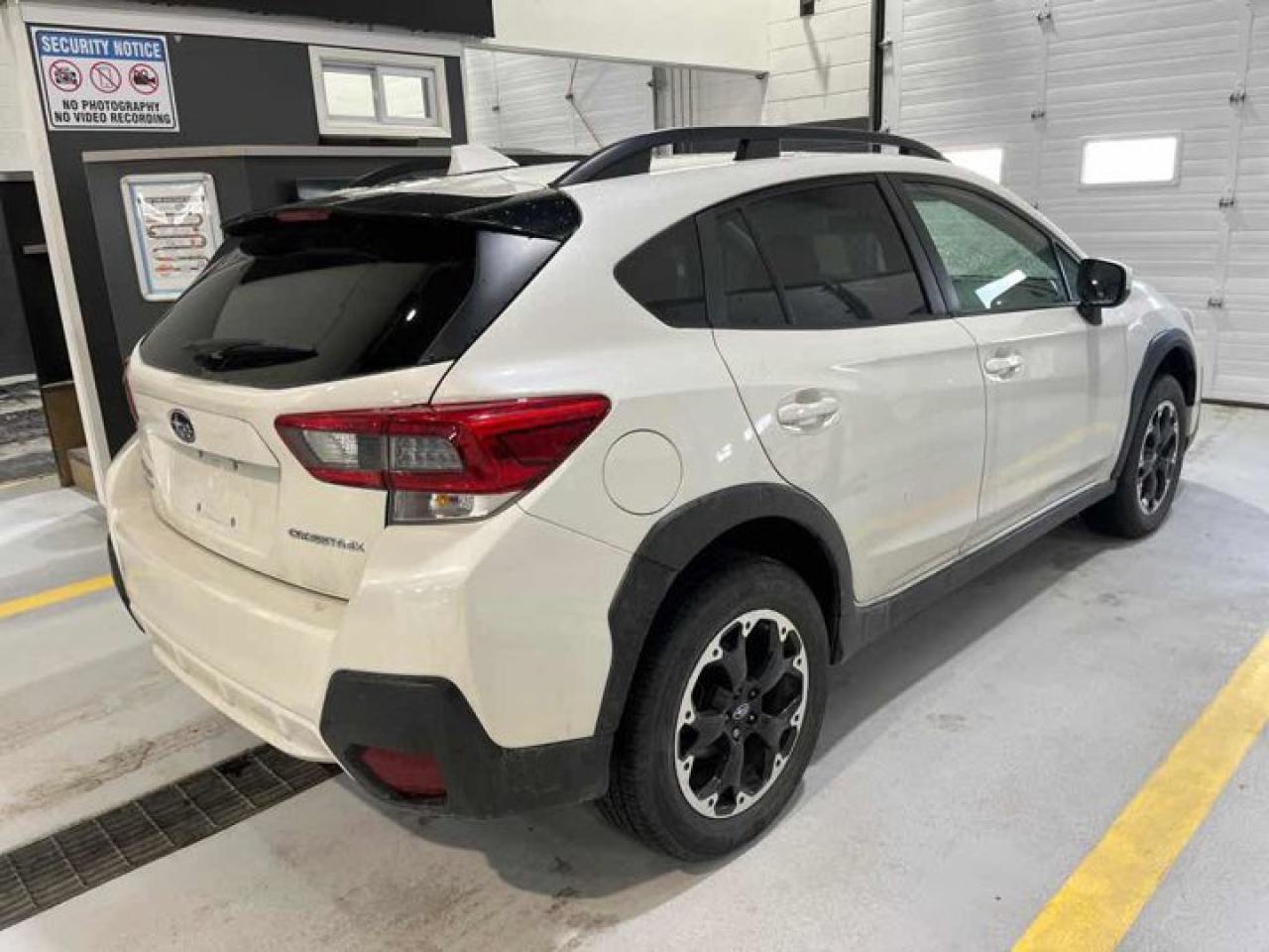 2021 Subaru XV Crosstrek Touring AWD | Carplay and Android Auto | Heated Seats + Steering | Adaptive Cruise | and More ! Photo