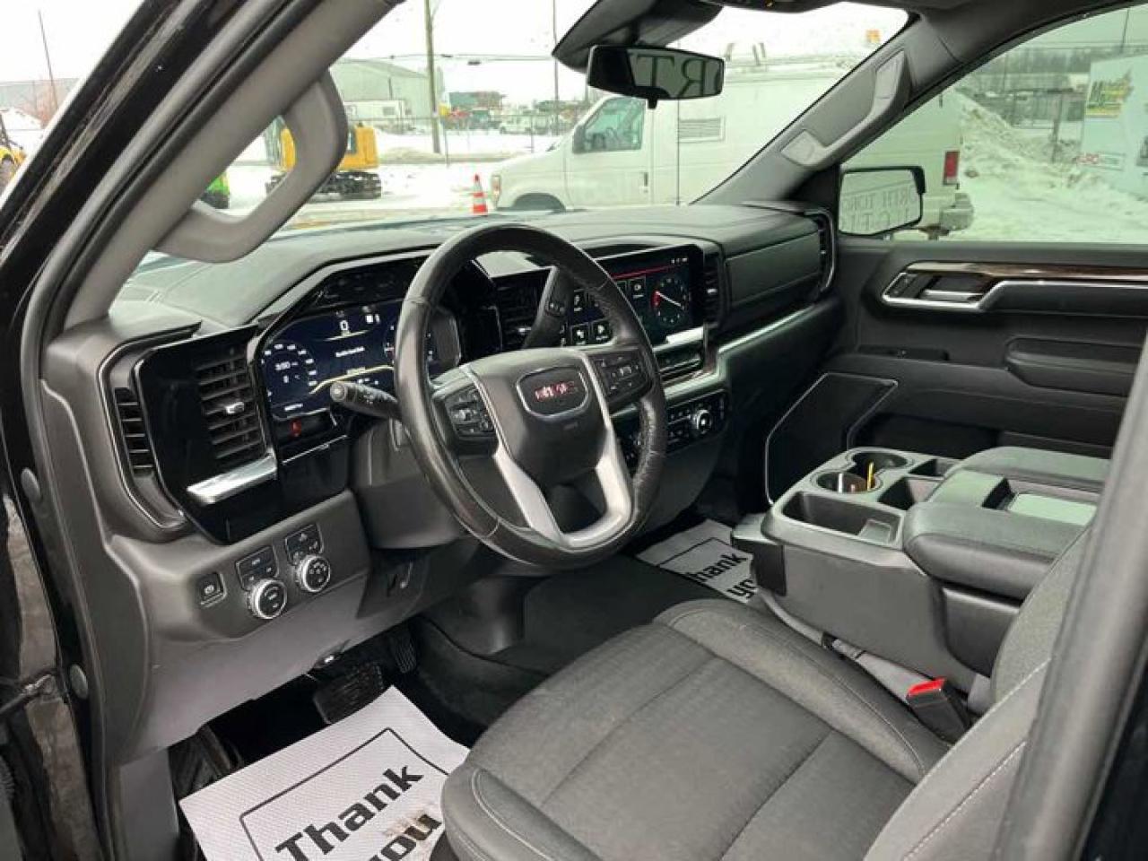 2022 GMC Sierra 1500 Elevation 4WD | Heated Seats + Steering | Trailering Pkg | Carplay and Android Auto | and More ! Photo2