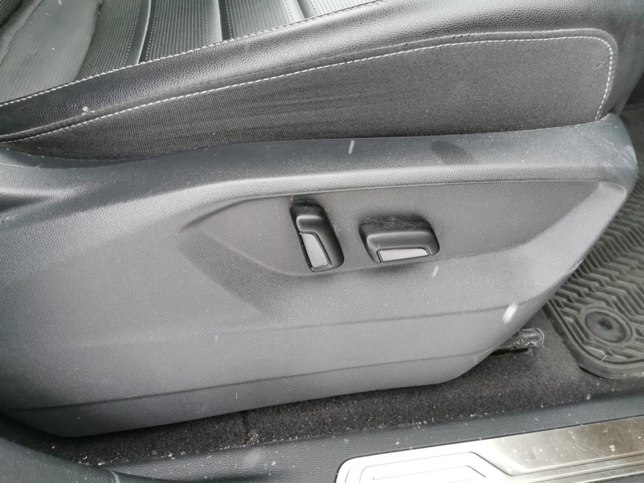 2018 Volkswagen Atlas V6 SEL Photo