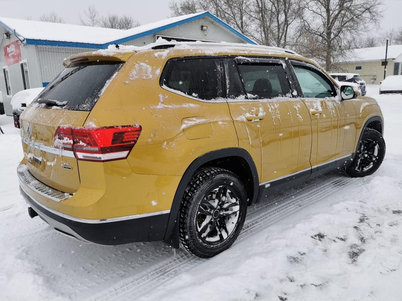 2018 Volkswagen Atlas V6 SEL Photo