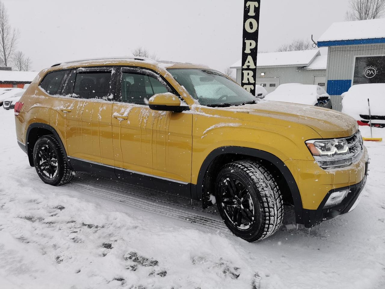 2018 Volkswagen Atlas V6 SEL Photo