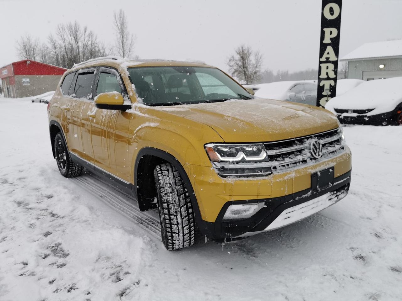 2018 Volkswagen Atlas V6 SEL Photo