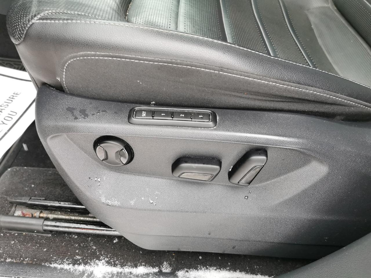 2018 Volkswagen Atlas V6 SEL Photo