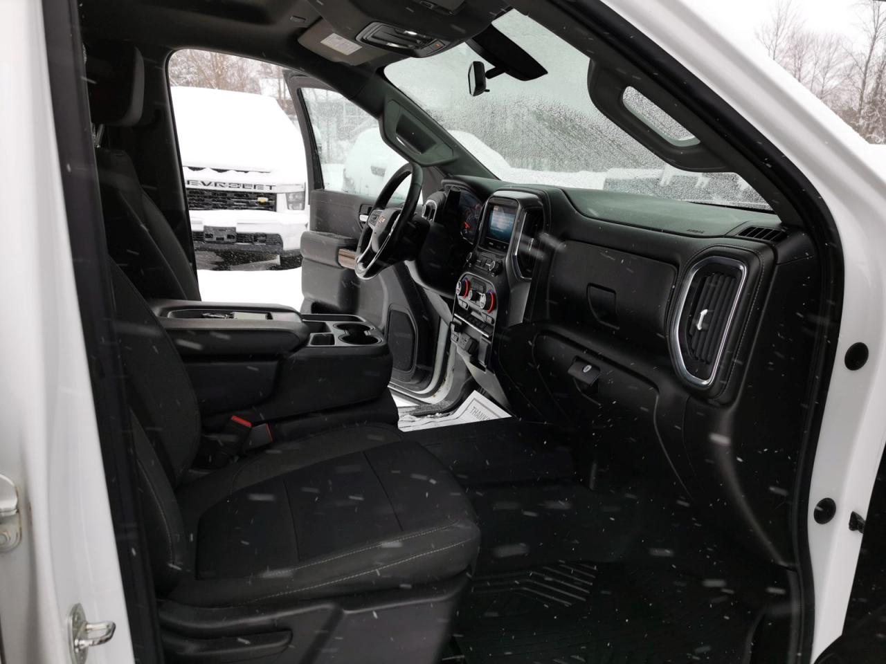 2021 Chevrolet Silverado 1500 LT Photo