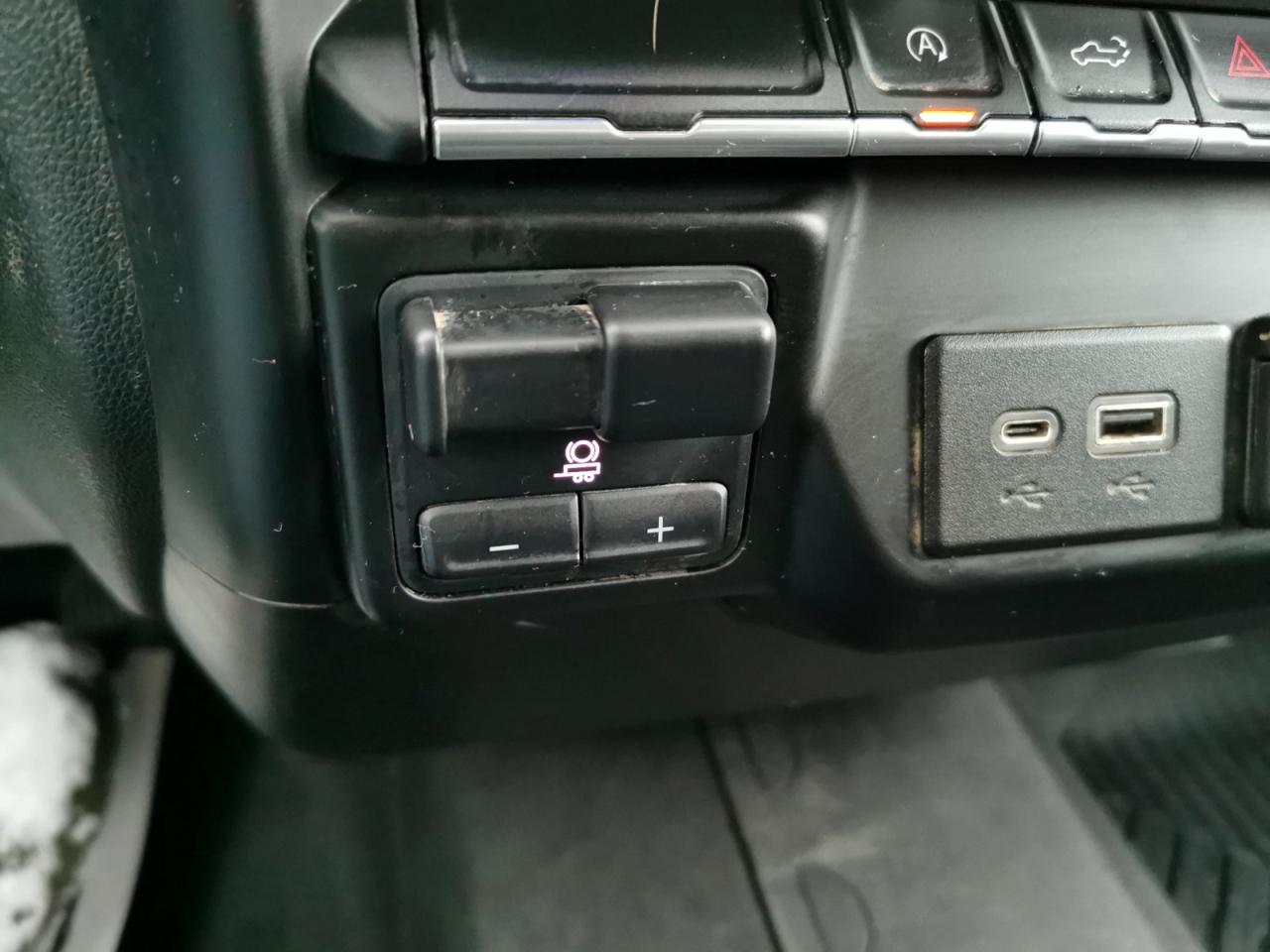 2021 Chevrolet Silverado 1500 LT Photo