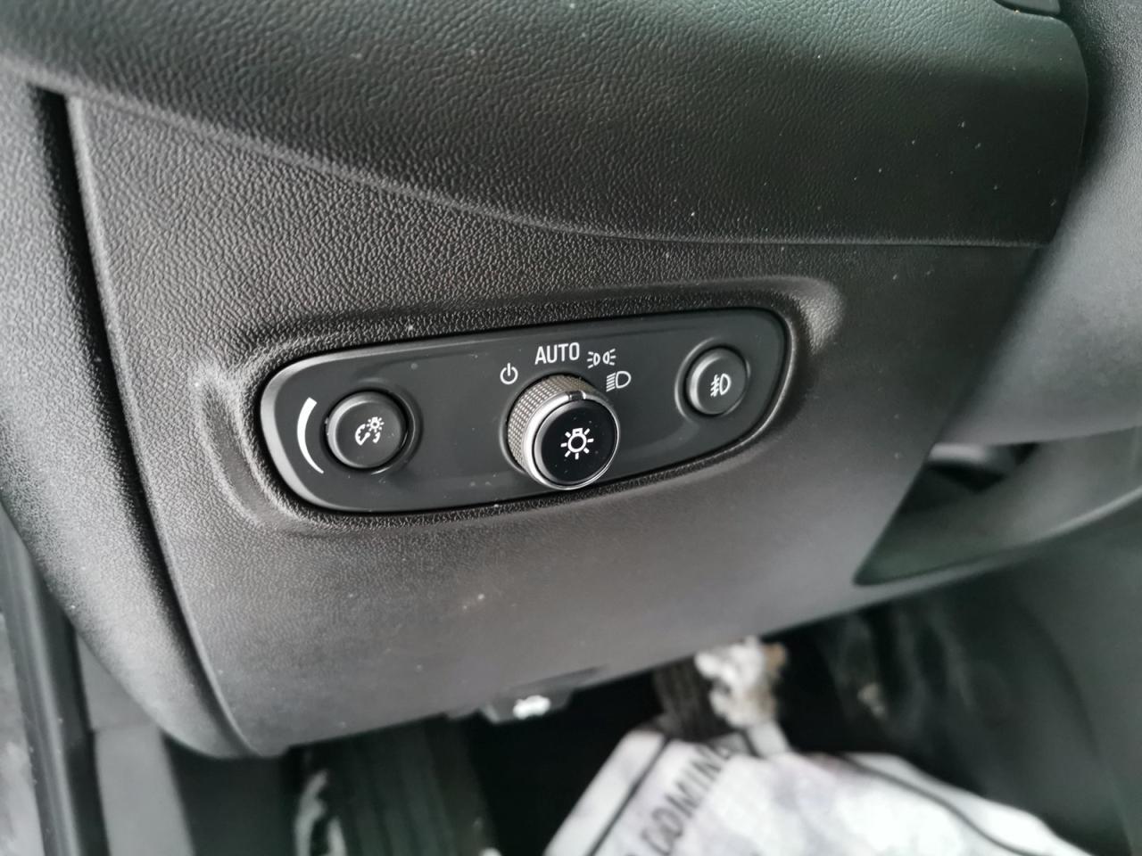 2020 Chevrolet Equinox Premier Photo